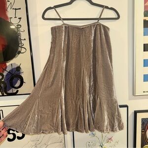 Lauren Ralph Lauren Velvet midi Skirt in Taupe crushed velvet - size 2 petite